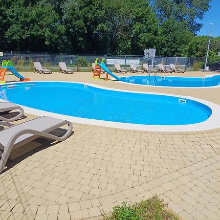 Horyzont Apartamenty- 50M Od Morza!!!Apartamenty Prywatne W Family Dominikana- Self Check In Sianozety Esterno foto